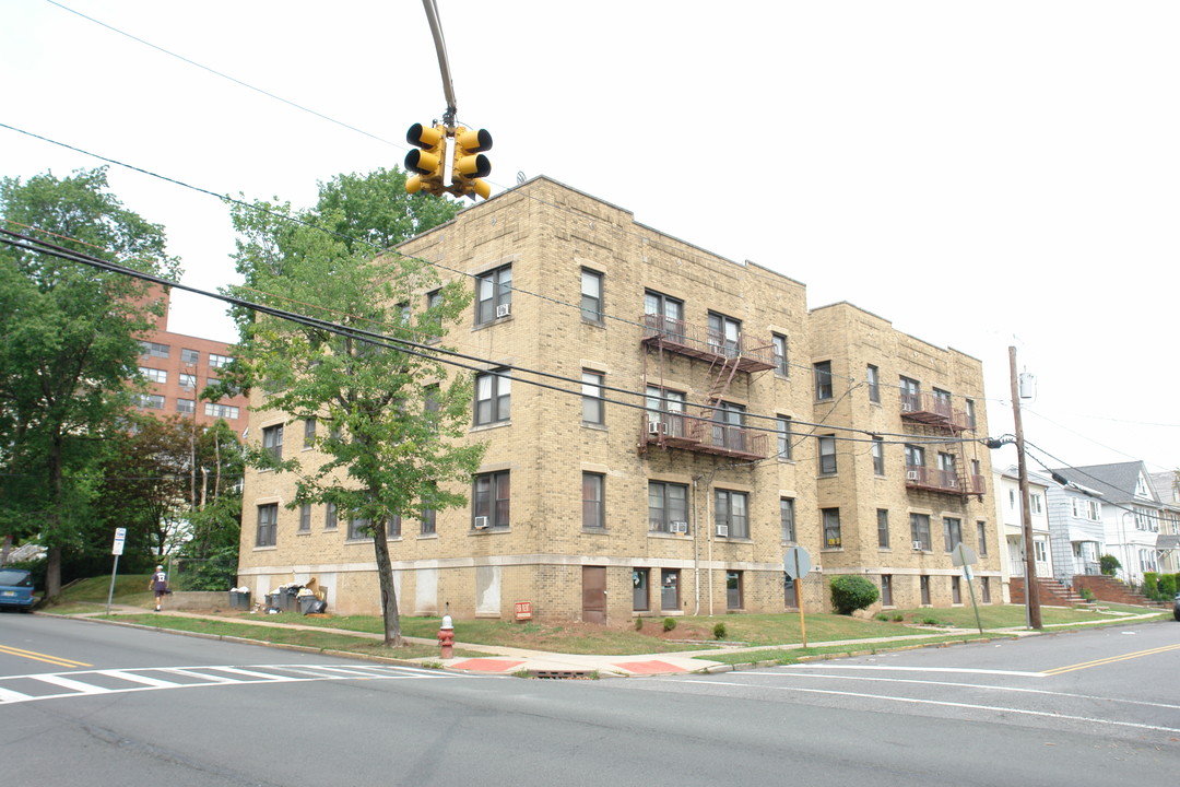 801 Jersey Ave in Elizabeth, NJ - Foto de edificio