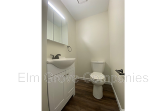 7 Darby Field Common in Lee, NH - Building Photo - Building Photo