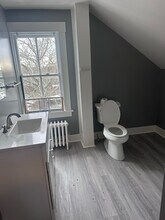 3 Sylvania Rd in Portsmouth, RI - Building Photo - Building Photo