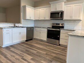 2005 Battista Ave in Lincoln, NE - Building Photo - Building Photo