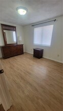 7 Lilly Ln in Narragansett, RI - Building Photo - Building Photo