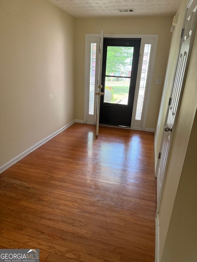 1605 Tusk Trail NE in Conyers, GA - Building Photo - Building Photo
