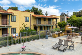 Suncrest Ridge Apartments in Oceanside, CA - Building Photo - Building Photo