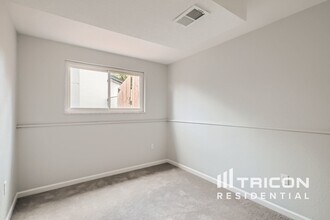 6038 W Fair Dr in Littleton, CO - Building Photo - Building Photo