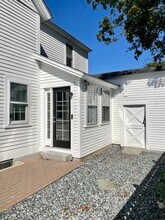 20 Chapel St in Concord, NH - Foto de edificio - Building Photo