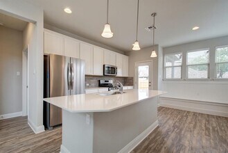 1051 Kenney Fort Crossing in Round Rock, TX - Building Photo - Building Photo