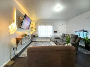 2389 Wyandotte Ave in Springdale, AR - Building Photo - Building Photo