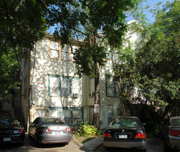 Whitis Avenue Apartments in Austin, TX - Building Photo - Building Photo