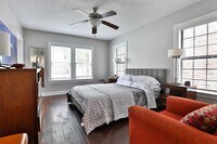 4512 Mt Vernon St photo'