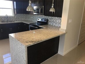 1701 W Garrison Dr, Unit 3 in Pharr, TX - Building Photo - Building Photo