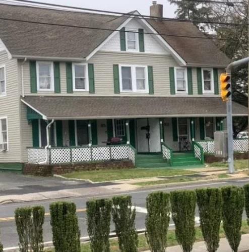 85 Park Ave in Babylon, NY - Building Photo
