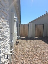 18589 W Smoketree Dr, Unit 3104-F in Surprise, AZ - Foto de edificio - Building Photo