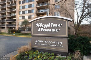 3709 S George Mason Dr in Falls Church, VA - Building Photo