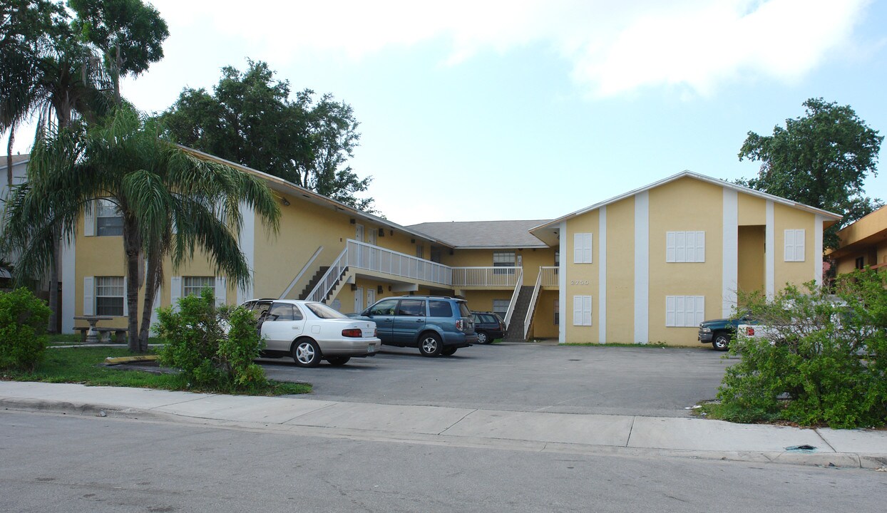 2750 SW 10th Ter in Miami, FL - Building Photo