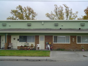 Starvista Apartments in Kennewick, WA - Building Photo - Building Photo