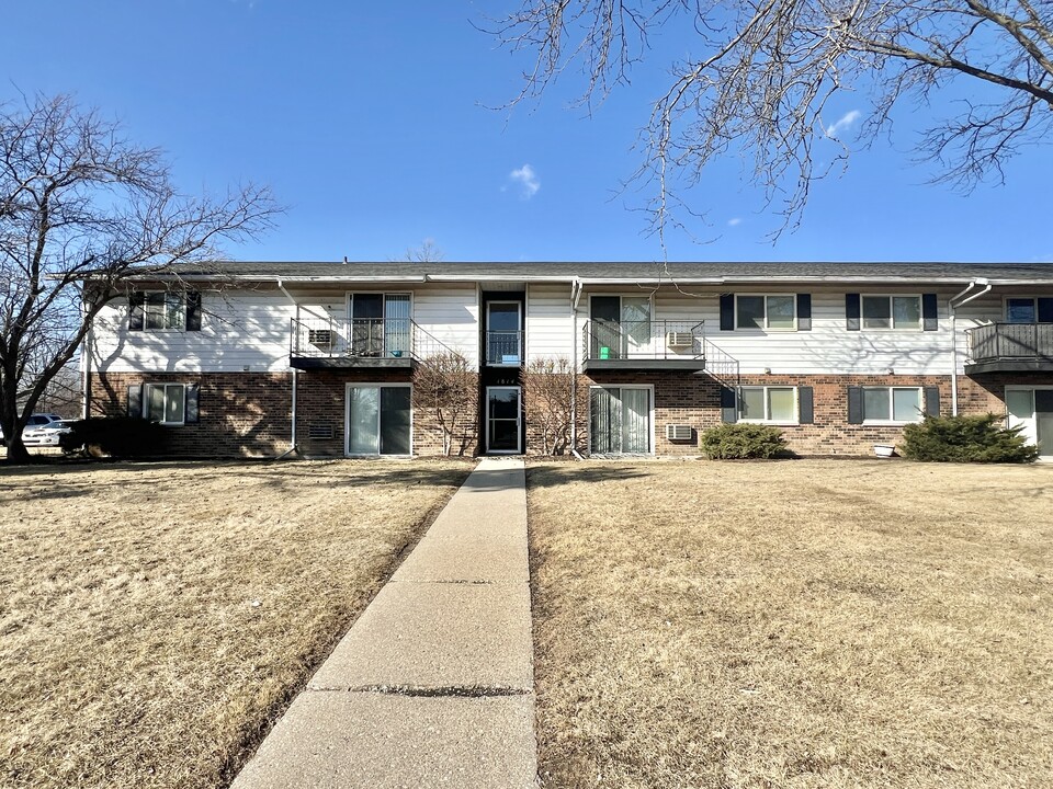 1814 Greenway Cross in Fitchburg, WI - Building Photo