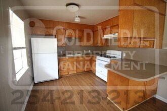 811 Pecan Cir in Killeen, TX - Foto de edificio - Building Photo