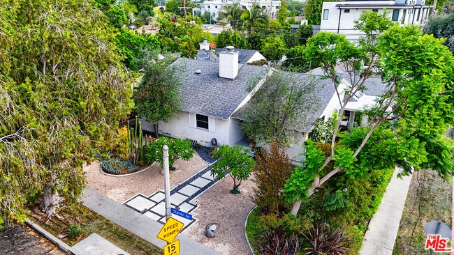 3282 Stoner Ave in Los Angeles, CA - Building Photo - Building Photo