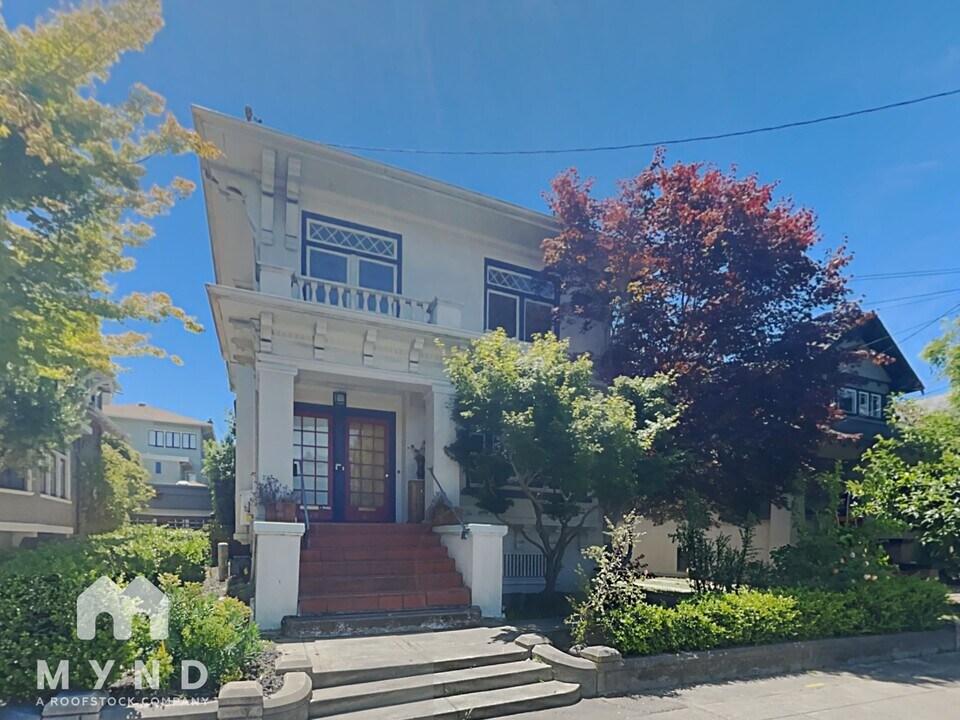 5679 Keith Ave in Oakland, CA - Building Photo