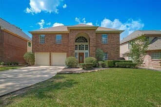 2710 Double Lake Dr in Missouri City, TX - Building Photo - Building Photo