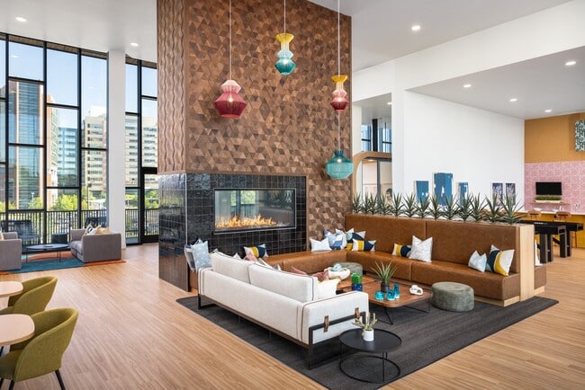 Fellow At Fitz in Aurora, CO - Foto de edificio - Building Photo