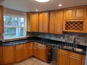 5058 Polaris St in Jacksonville, FL - Building Photo - Building Photo