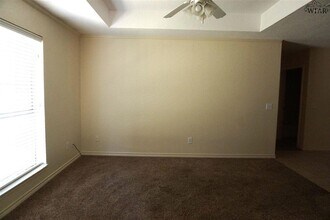 4710 Brookdale Dr in Wichita Falls, TX - Foto de edificio - Building Photo
