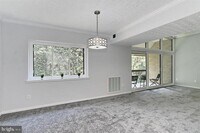 1631 Parkcrest Cir photo'