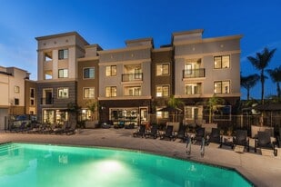 Alcove in Escondido, CA - Building Photo