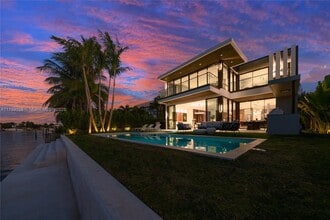 315 N Shore Dr in Miami Beach, FL - Building Photo - Building Photo