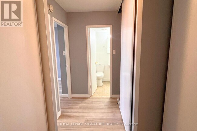 200 Lotherton Pathway in Toronto, ON - Building Photo - Building Photo