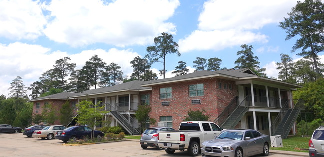 Pine Highland West Apartments photo'