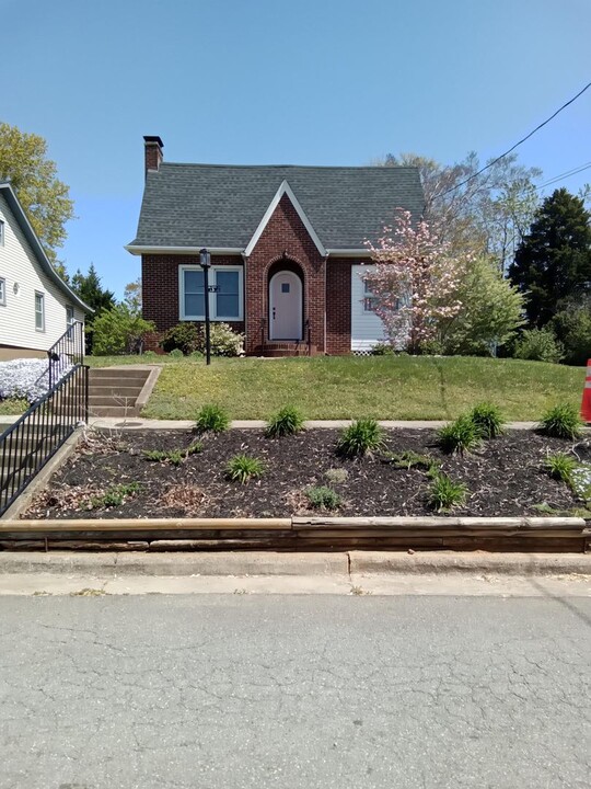 1338 Englewood St in Lynchburg, VA - Building Photo