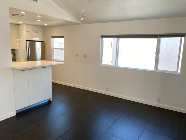 151 Manhattan Ave in Hermosa Beach, CA - Building Photo - Building Photo