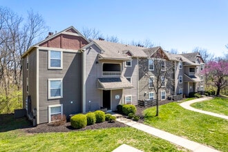 The Woods at Windrose Creek in Kansas City, MO - Foto de edificio - Building Photo