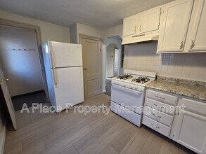 338 La Motte Ln in Ferguson, MO - Building Photo - Building Photo