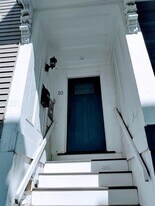 10 Springer St in Boston, MA - Building Photo