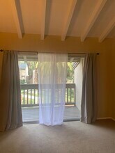 2738 Oak Rd in Walnut Creek, CA - Building Photo - Building Photo