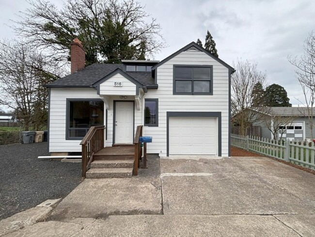 property at 516 SE Jefferson St