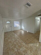 1128-1130 Roselle Ave in Lakeland, FL - Building Photo - Building Photo