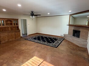 1722 Eucalyptus Dr in Solvang, CA - Building Photo - Building Photo