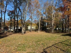 5 Beverly Pl in New City, NY - Building Photo - Building Photo