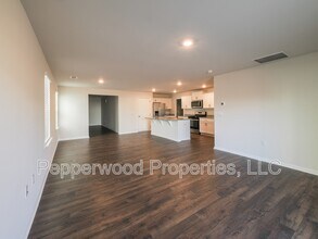 1761 Rein Dr in Roebuck, SC - Building Photo - Building Photo