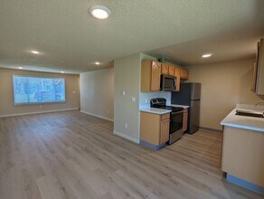 17505-17507 8th Ave E in Spanaway, WA - Building Photo - Building Photo