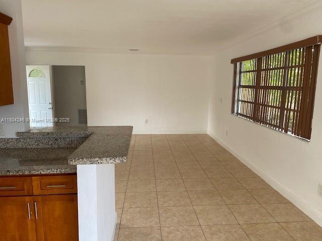 700 SW 5th Ct in Hallandale Beach, FL - Building Photo - Building Photo