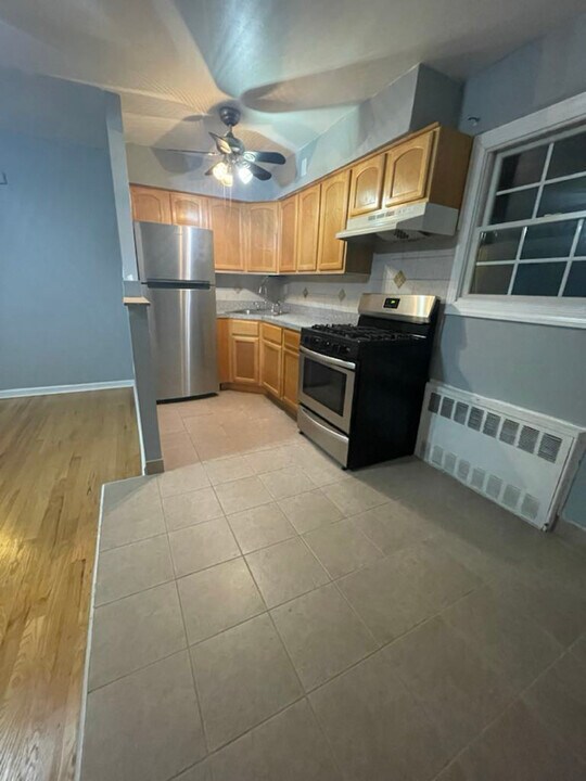 36 Elmwood Ave in Staten Island, NY - Building Photo