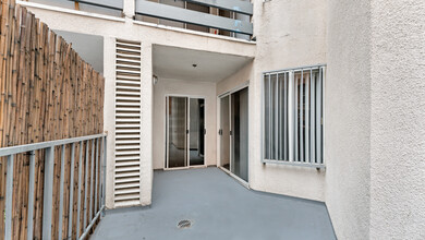 Reno Apartments in Los Angeles, CA - Building Photo - Building Photo