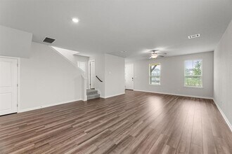 354 Lost Mine Peak Ln in Dripping Springs, TX - Building Photo - Building Photo