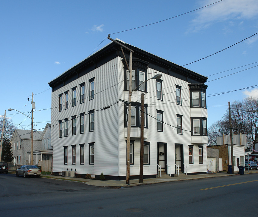 121 Ontario St in Cohoes, NY - Building Photo