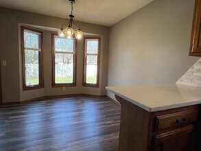 951 S Alex Ave in Springfield, MO - Building Photo - Building Photo